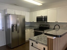 1522 Harpers Inlet Dr in Clover, SC - Building Photo