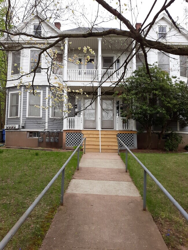 350 Center St Rentals in Manchester, CT