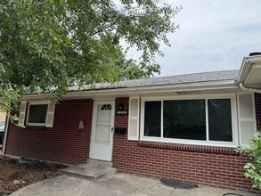 2467 S Patton Ct in Denver, CO - Building Photo - Building Photo