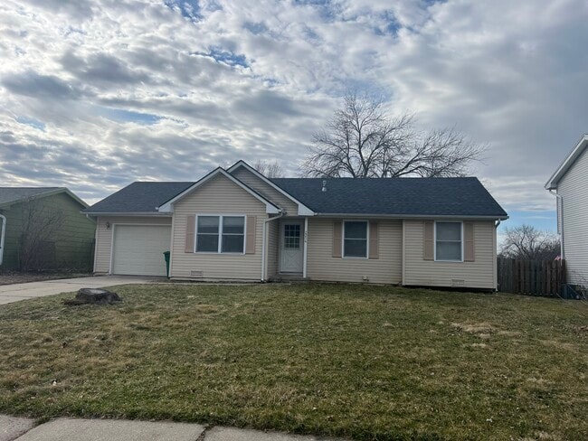 property at 2214 Avery Ave