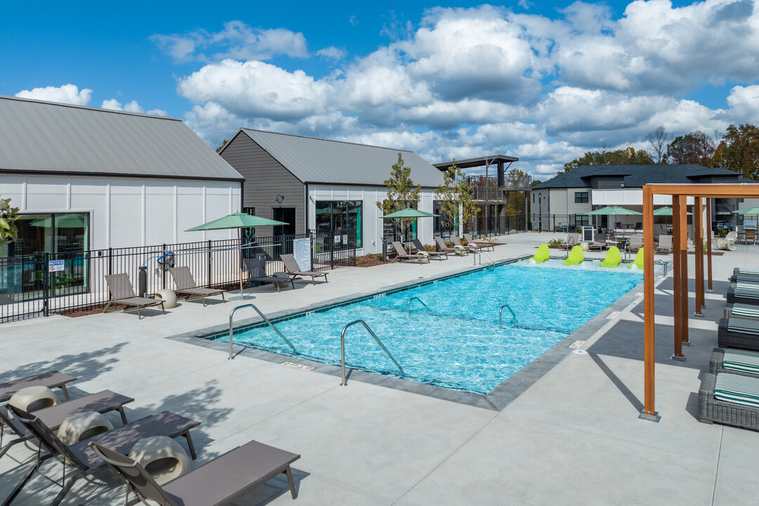 Treesort Luxury Living in Gainesville, GA - Foto de edificio