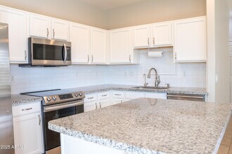 900 W Broadway Ave in Apache Junction, AZ - Building Photo - Building Photo