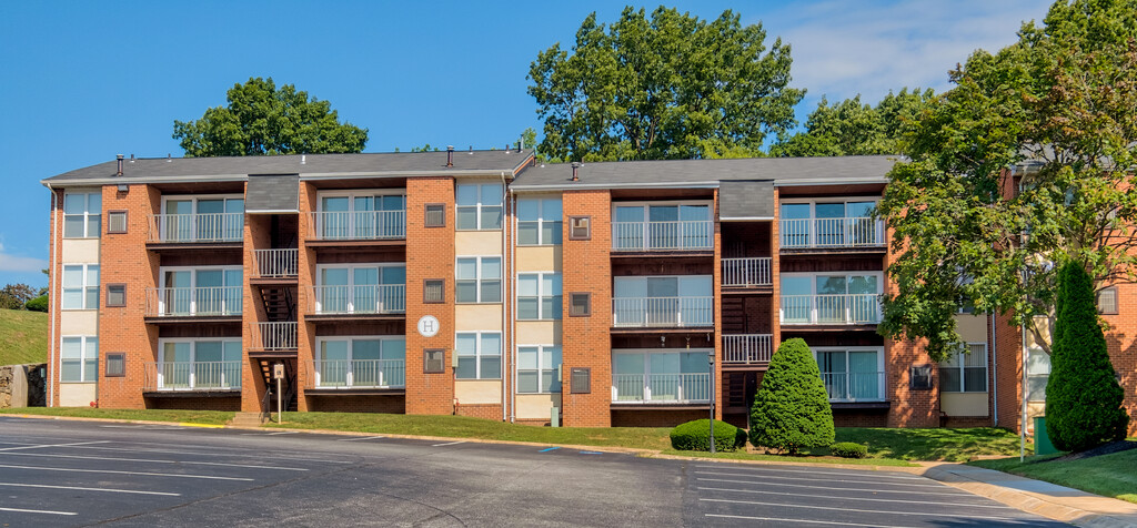 York Hills Apartments | York, PA Apartments For Rent