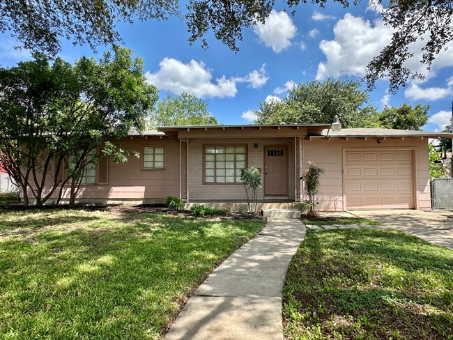 property at 322 Altgelt Ave