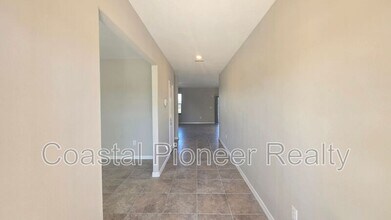 9613 Sage Creek Dr in Ruskin, FL - Building Photo - Building Photo