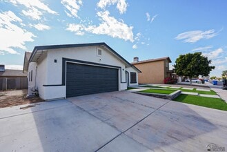 643 13th St in Somerton, AZ - Building Photo - Building Photo