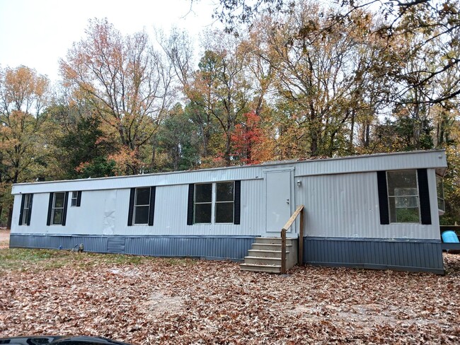 property at 1572 Riverside Rd