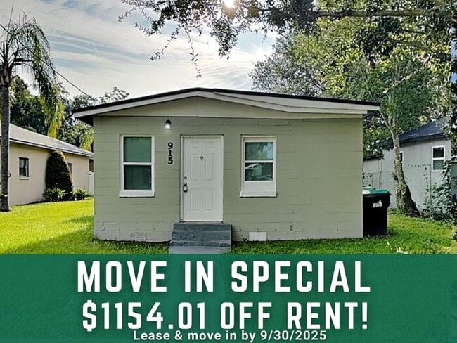 property at 915 Willie Mays Pkwy