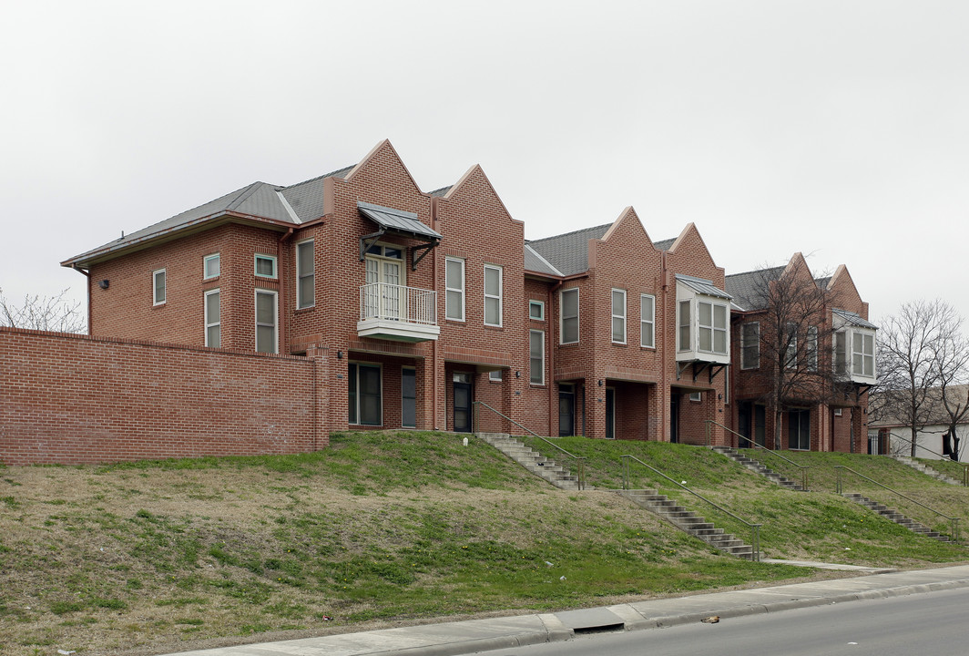 Springview North in San Antonio, TX - Building Photo