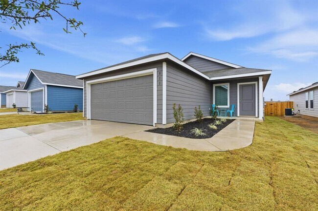 511 Paris St in Maxwell, TX - Building Photo - Building Photo