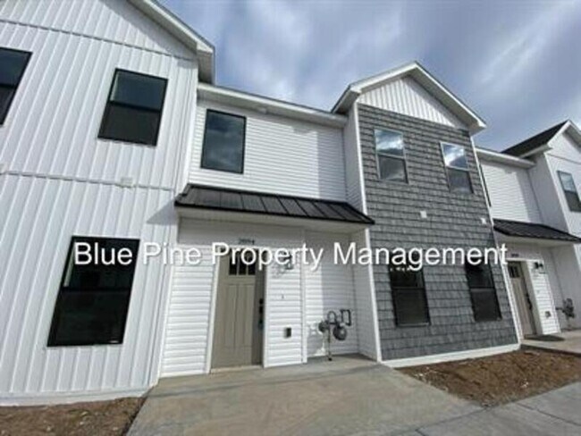 2886 Sunburst Dr