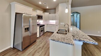 8809 SW 55th St in Oklahoma City, OK - Building Photo