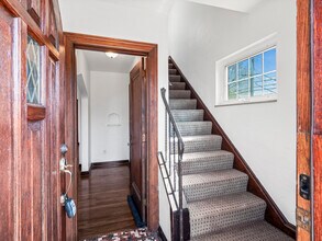 433 Winterhill St, Unit 1 in Pittsburgh, PA - Building Photo - Building Photo