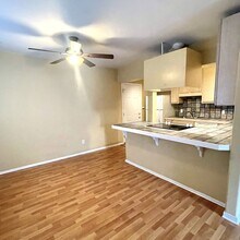 134 Cypress St, Unit B in Redwood City, CA - Foto de edificio - Building Photo