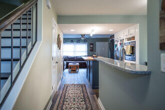 3000 Golden Rd, Unit 10 in Greenville, NC - Foto de edificio - Building Photo