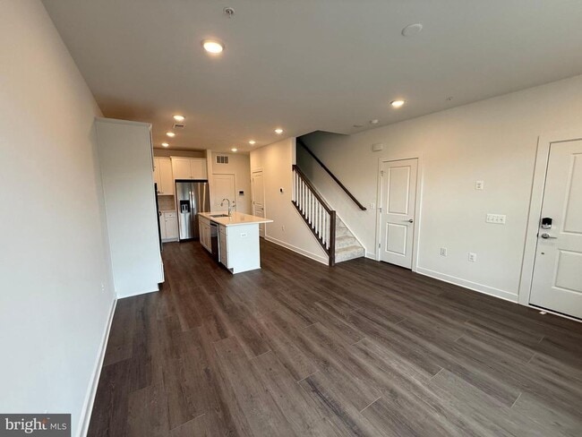 16172 Frederick Rd in Rockville, MD - Building Photo - Building Photo