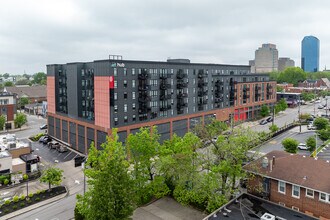 Hub Lexington Upper in Lexington, KY - Foto de edificio - Building Photo