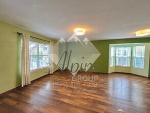 5238 NE 14th Pl in Portland, OR - Building Photo - Building Photo