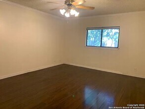 7819 Sandpiper Park Dr in San Antonio, TX - Building Photo - Building Photo