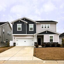 146 Willow Grove Ln in Fuquay Varina, NC - Building Photo - Building Photo