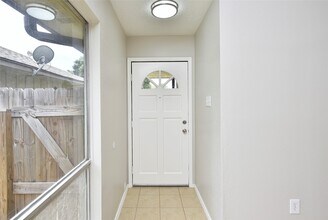1814 Brickarbor Dr in Katy, TX - Foto de edificio - Building Photo