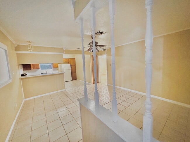 property at 320 S Avenue F