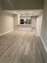6101 Dallas Ave in Bellview, FL - Building Photo
