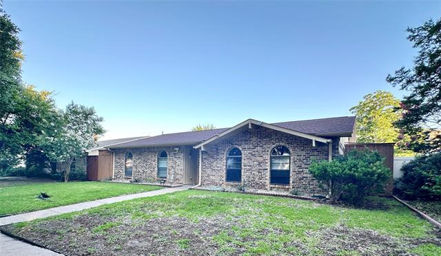 2814 Ripplewood Dr in Garland, TX - Foto de edificio