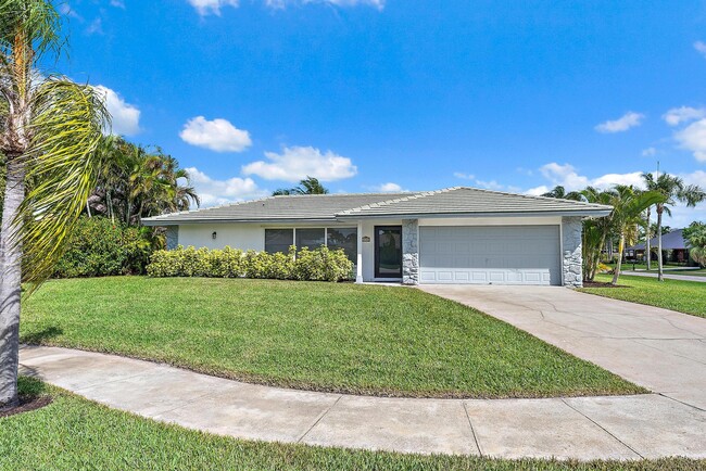75 Cinnamon Pl in Jupiter, FL - Building Photo - Building Photo