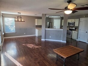 208 Rock Hound Ln, Unit 1 Bedroom B808D in Liberty Hill, TX - Building Photo - Building Photo