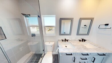 4941 Art St in San Diego, CA - Building Photo - Building Photo