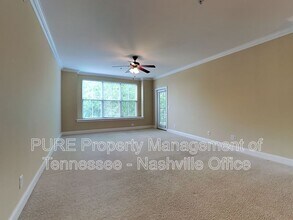 2000 Newark Ln in Thompson's Station, TN - Foto de edificio - Building Photo