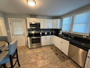 2744 Spruce St in Martinsville, VA - Building Photo - Building Photo