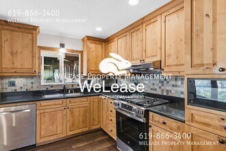 1582 Conway Dr in Escondido, CA - Building Photo - Building Photo