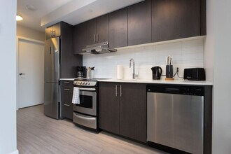 9733-9111 111 St NW in Edmonton, AB - Building Photo - Building Photo