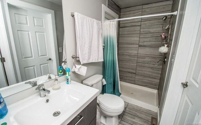 property at 1915 Goss St