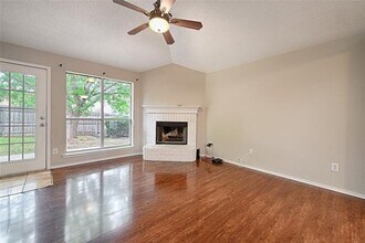 10257 Tustin Terrace in Fort Worth, TX - Building Photo - Building Photo