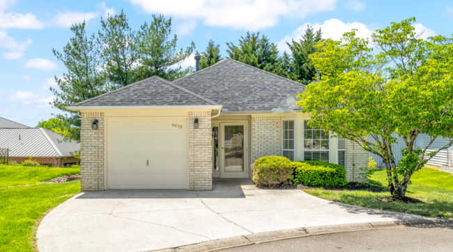 property at 1619 Chenoweth Cir