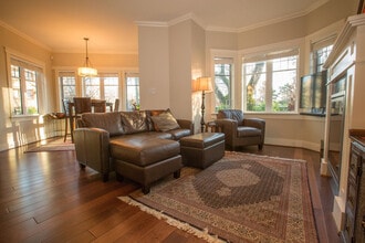 675 Belleville St. in Victoria, BC - Building Photo - Building Photo