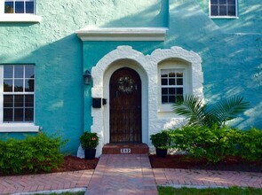 382 Ellamar Rd in West Palm Beach, FL - Building Photo - Building Photo