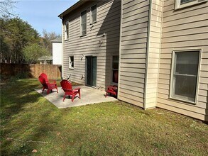 150 Foe Creek Ct in Roswell, GA - Foto de edificio - Building Photo