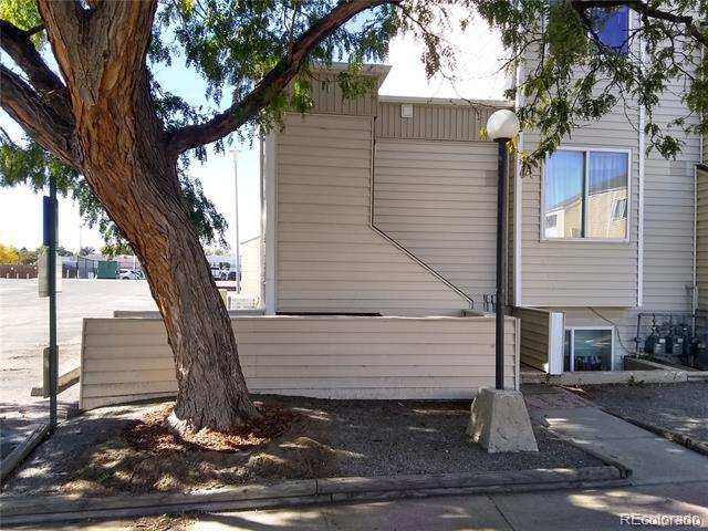 10742 E Exposition Ave in Aurora, CO - Building Photo - Building Photo