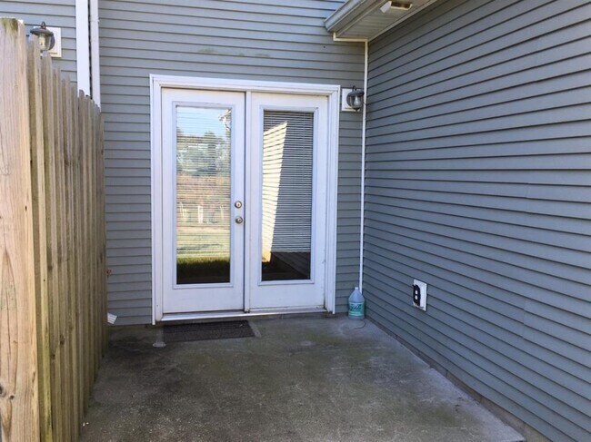 158 Abbey Rd in Versailles, KY - Building Photo - Building Photo