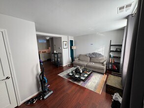3811 V St SE in Washington, DC - Building Photo - Building Photo