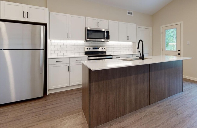 property at 933 Taylor Ave