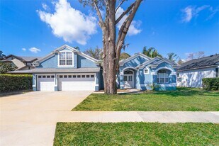 8119 Lake Crowell Cir in Orlando, FL - Building Photo