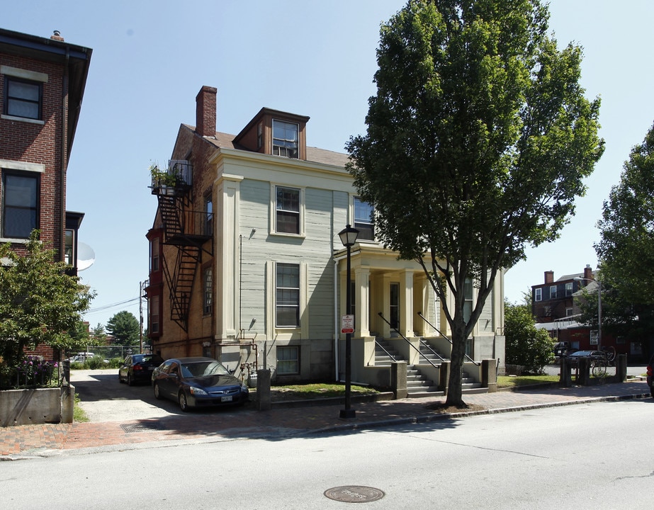 129-131 Park St in Portland, ME - Foto de edificio