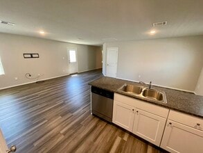 4219 Volcano Way in San Antonio, TX - Building Photo - Building Photo