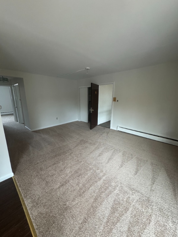 100 E Glenolden Ave in Glenolden, PA - Building Photo - Building Photo