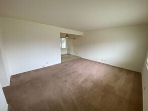 306 Lobos Ave in Pacific Grove, CA - Building Photo - Building Photo